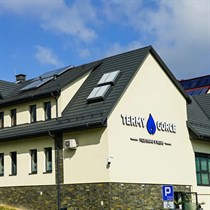 Rodzinny relaks w Termach Gorce – basen, jacuzzi, sauny i grota solna