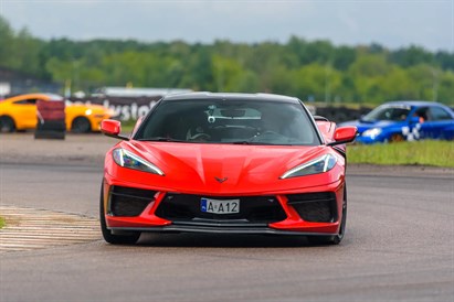Jazda Chevrolet Corvette C8 Stingray po Torze Poznań