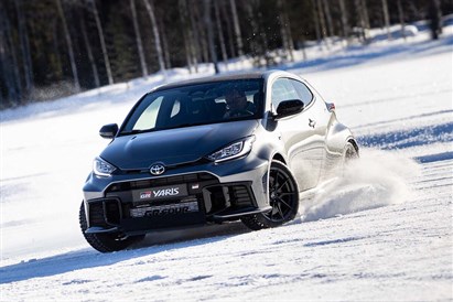 Jazda po torze Toyotą Yaris GR – 2 lub 5 okrążeń z instruktorem!