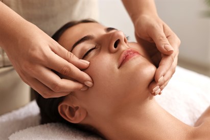 Masaż twarzy Super Lift w Calmea Spa