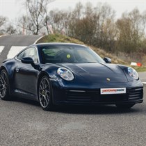 Jazda Porsche 911 Carrera 4s po torze w Krakowie
