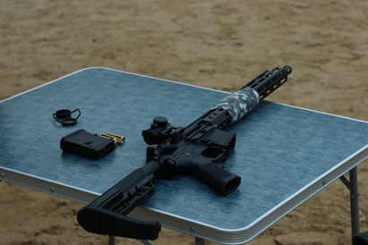 Poznaj podstawy strzelectwa - niedzielne szkolenie na strzelnicy z instruktorem - Warszawa