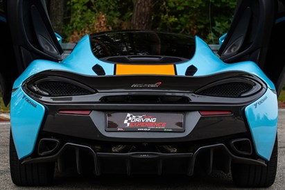 Pojedynek Ferrari F8 Tributo vs McLaren 570GT