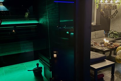 Wynajem strefy saun i jacuzzi na wyłączność z przekąskami i winem - Strefa Saun Viva La Vida