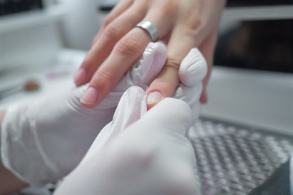 Manicure hybrydowy - Doll Beauty Studio Kraków