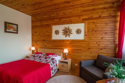 Pobyt SPA w górach dla dwojga: Willa Roztoka + masaż i termy