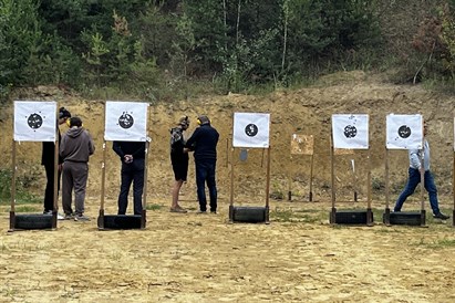 Poznaj podstawy strzelectwa - niedzielne szkolenie na strzelnicy z instruktorem - Warszawa
