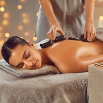 Masaż gorącymi kamieniami w Krakowie