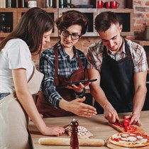 Niezwykła randka: warsztaty pizzy dla dwojga w Da Costantino Warszawa