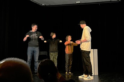 Teatr Magii – rodzinny voucher na spektakl iluzji (2+2)