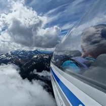 Lot szybowcem w starcie za samolotem - Tatry