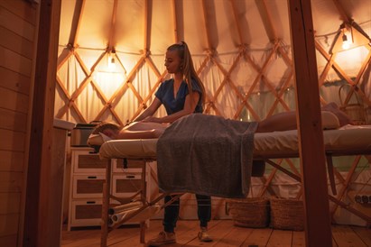 Weekendowy glamping dla dwojga w Jurcie Chingis-Hana