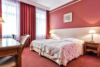 Romantyczny nocleg ze SPA dla dwojga: Hotel Wieniawa w pałacu