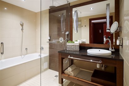 Relaksujący Weekend dla Rodziców w Hotelu Verde z Wellness i Wyżywieniem