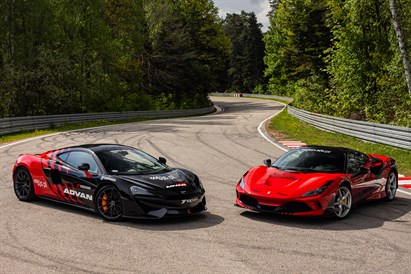 Pojedynek Ferrari F8 Tributo vs McLaren 570GT