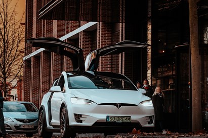 Poznaj Teslę Model X
