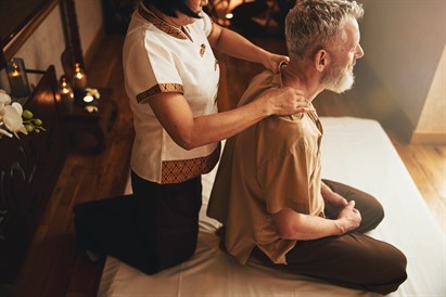 Tajski masaż dla seniorów w Warszawie 