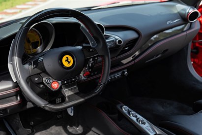 Jazda Ferrari F8 Tributo po wybranym torze 720 KM – najmocniejsze V8!