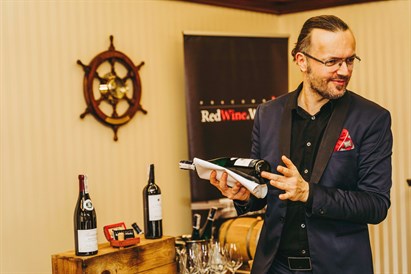 Voucher kwotowy na degustację wina lub whisky w Red Wine&Whisky