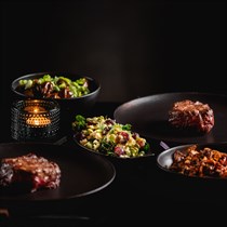 Kolacja w ciemności w Restauracji Czarny Diament w Bydgoszczy
