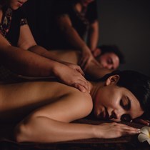 Masaż balijski dla dwojga – seans relaksu w Tao Tao Balijskie Spa