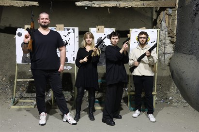 Strzelanie dla kobiet - niedzielne szkolenie na strzelnicy z instruktorem - Warszawa