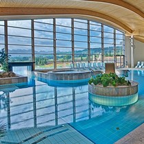 Terma Bania: Strefa Zabawy i Relaksu