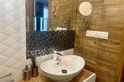 Apartament King: weekend w Krakowie z jacuzzi i kominkiem dla dwojga!