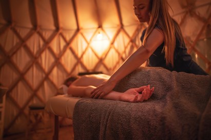 Weekendowy glamping dla dwojga w Jurcie Chingis-Hana