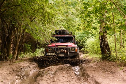 Szkolenie off-road w Trójmieście – 50 min za kółkiem Nissana Patrola!