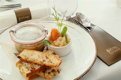 Voucher kwotowy do restauracji Delicja w Hotelu Żywieckim – Przyłęków