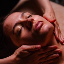 Relaksacyjny masaż twarzy - Masaje SPA Wrocław