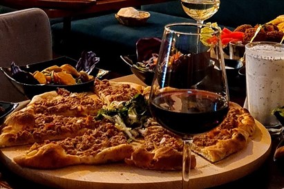 Bliskowschodnia kolacja dla dwojga – smaki Libanu w Fenicji