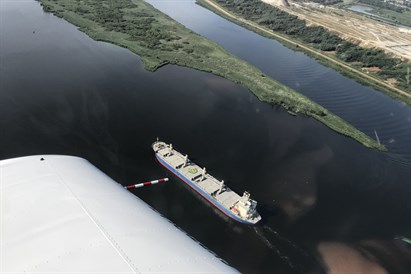 Lot samolotem nad Szczecinem i Jeziorem Dąbie – 30 minut z OSL Lotnik