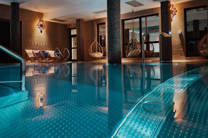 Weekendowy relaks dla rodziny w Termach Gorce – basen termalny i spa