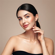 13 zabiegów na twarz w Warszawie – pakiet poranny 9:00-15:00