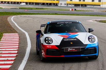 Jazda Porsche 911 Carrera 4 po torze