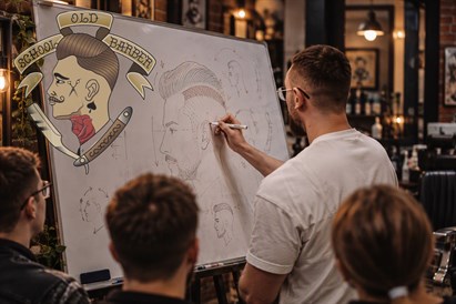 Indywidualne szkolenie barberskie od podstaw w OLD SCHOOL BarberShop Kraków